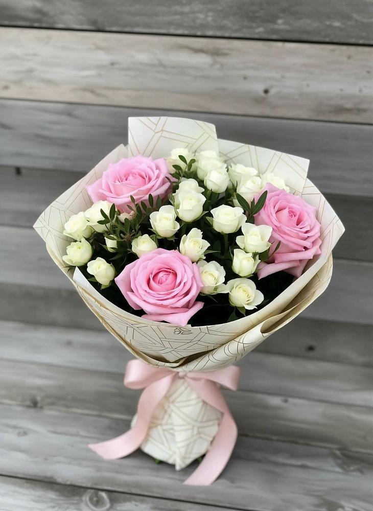 Букет цветов из: Розы в Золотово