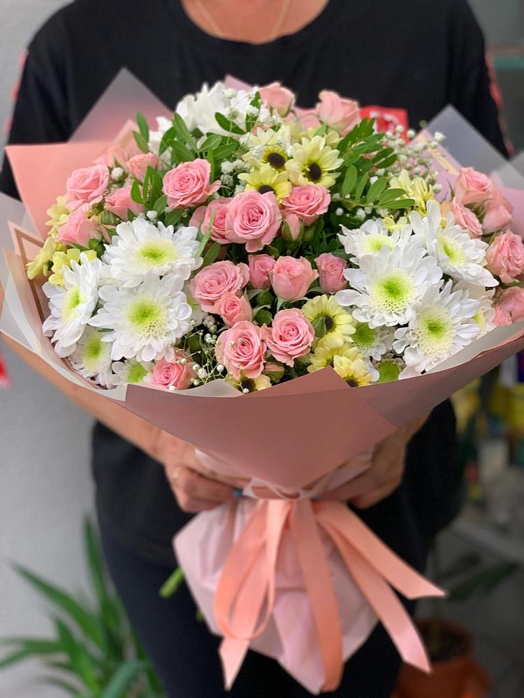 Букет цветов из: Розы и Хризантемы в Золотово