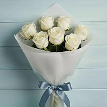 Букет 7 Белых роз Эдлесс Лав в Золотово