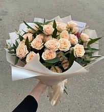 Букет Кремовые розы Латте в Золотово