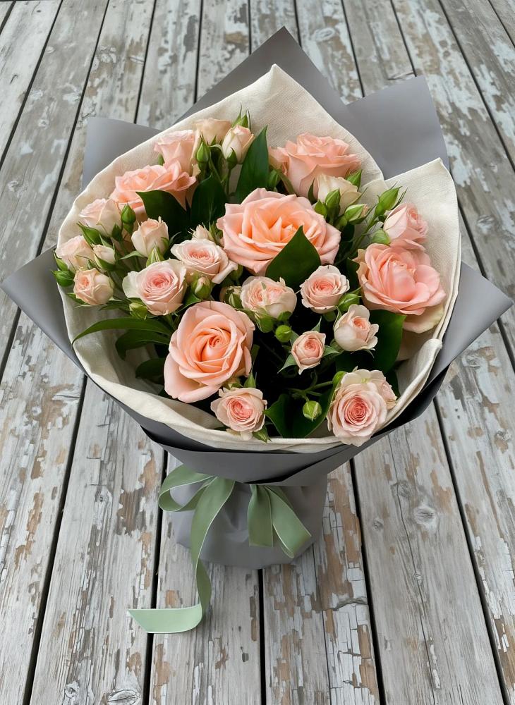 Букет цветов из: Розы в Золотово