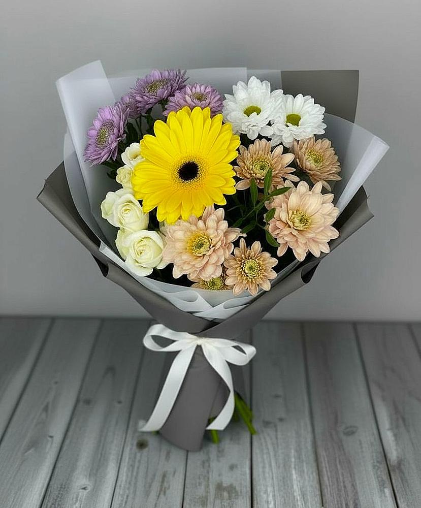 Букет цветов из: Розы, Герберы и Хризантемы в Золотово