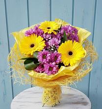 Букет цветов из:  Хризантемы и Герберы в Золотово