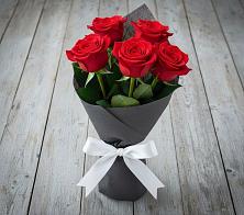 Букет 5 Красных роз Эдлесс Лав #REPLACE_PRED# Золотово