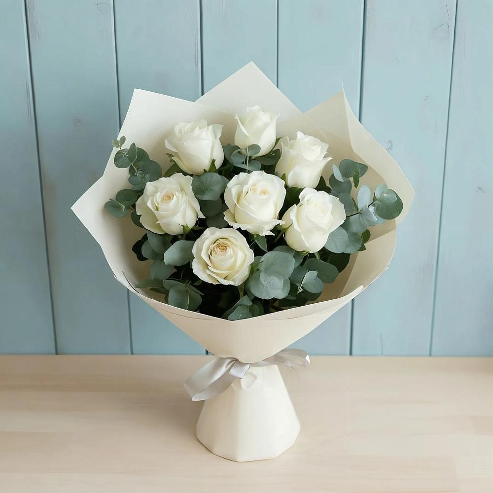 Букет Белые розы в Эвкалипте в Золотово