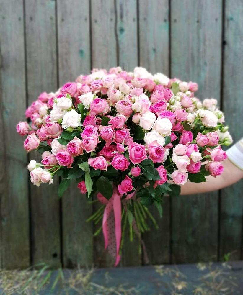 Букет Розовые кустовые розы Натали и Лав Лидия в Золотово