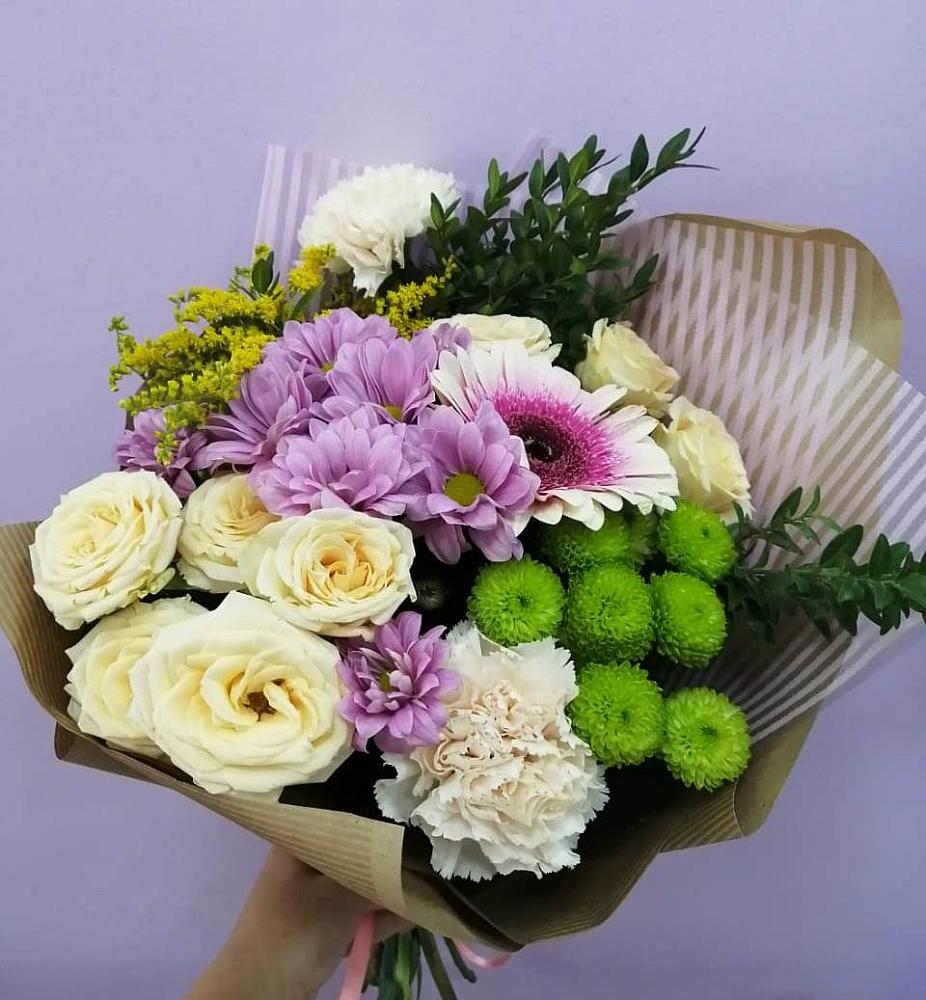 Букет цветов из: Хризантемы, Розы, Гвоздики и Герберы в Золотово