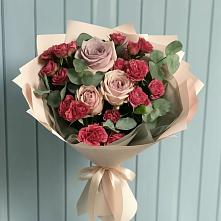 Букет цветов из:  Гвоздики и Розы в Золотово