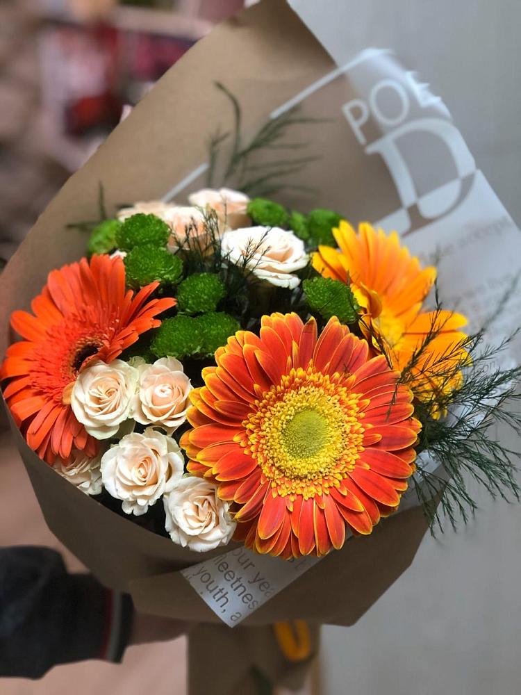 Букет цветов из: Герберы, Хризантемы и Розы в Золотово